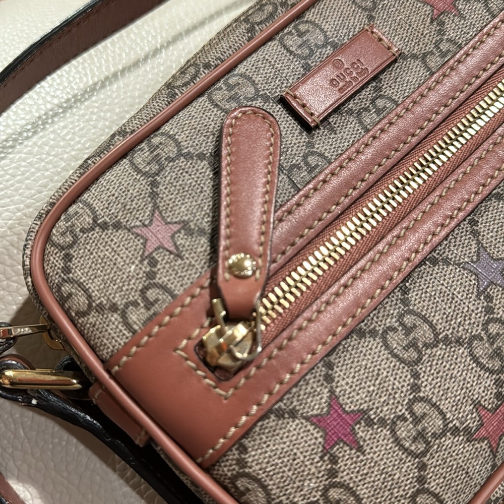 GUCCI CROSBODY BAG! Limited edition! - Picture 8 of 16